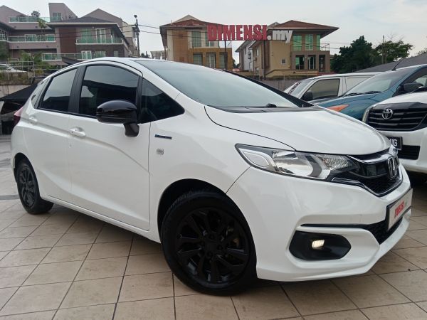 sell Honda Jazz 2017 1.5 CC for RM 39980.00 -- dimensi.my